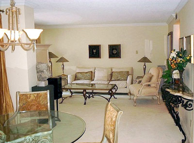 164 Cumberland - Renaissance suite  Toronto furnished apartments